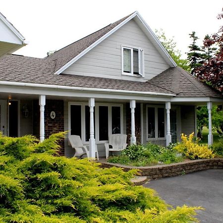 Mackenzie House B&B by Elevate Rooms Port Hawkesbury Exterior foto