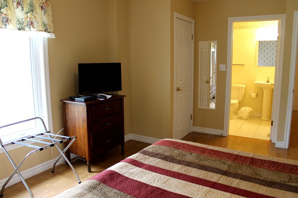 Mackenzie House B&B by Elevate Rooms Port Hawkesbury Zimmer foto