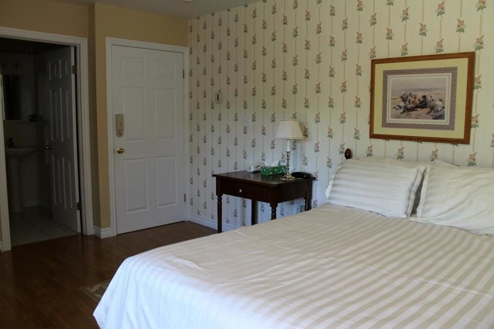 Mackenzie House B&B by Elevate Rooms Port Hawkesbury Exterior foto